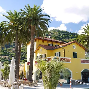 *** Hotel Eva Beach Italy