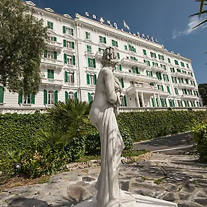 **** Hotel Grand & Des Italy